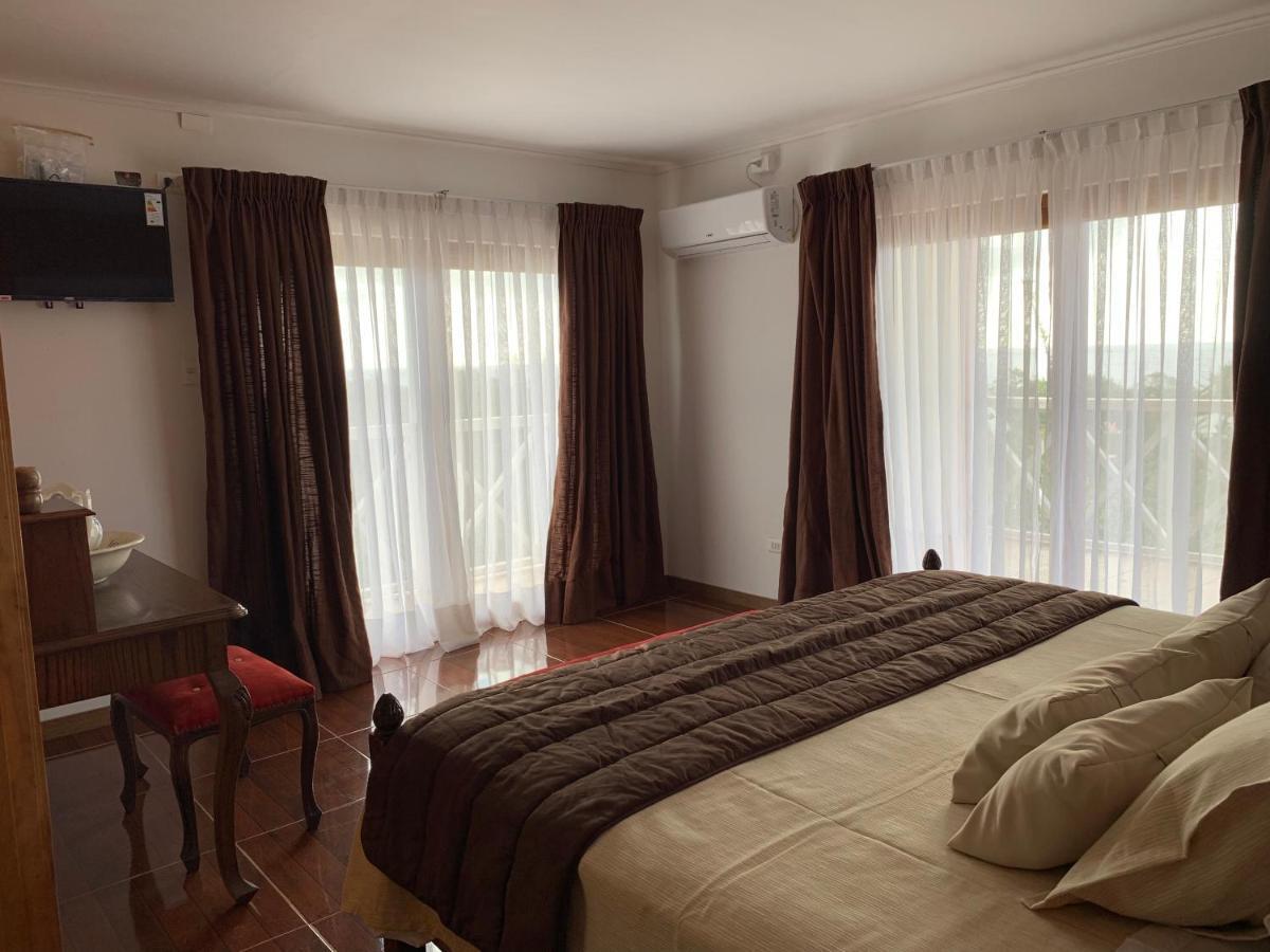 Teanehi Bed & Breakfast 앙가로아 외부 사진