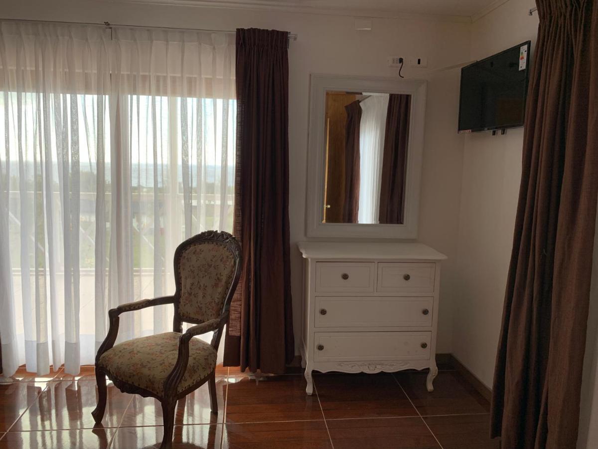 Teanehi Bed & Breakfast 앙가로아 외부 사진